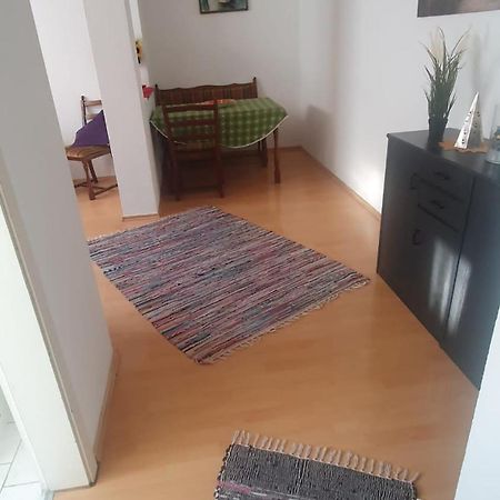 Monteur Wohnung 11 פירמאסנס מראה חיצוני תמונה