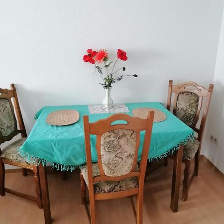 Monteur Wohnung 11 פירמאסנס מראה חיצוני תמונה